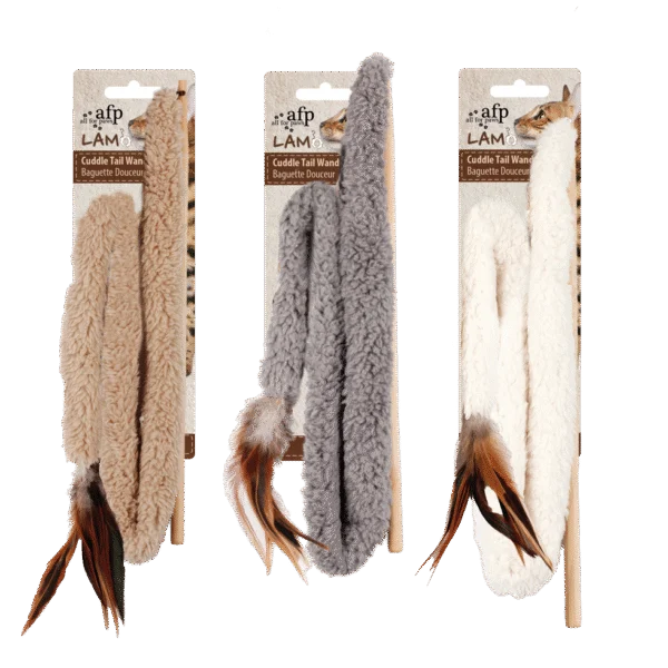 Undiță pentru pisici cu pană și catnip – AFP Lambswool - Cuddle Tail Wand