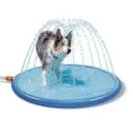 Saltea cu aspersoare pentru câini, cu racord pentru furtunul de grădină, M 150 cm – Coolpets Splash Sprinkler Pad