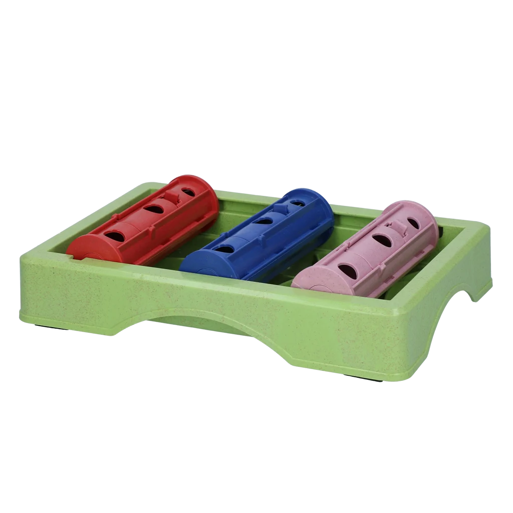 Puzzle pentru câini pentru crochete și recompense, cu piciorușe antiderapante – Eat Slow Live Longer Puzzle Roller - imagine 2