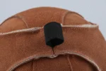 Minge de joacă din piele întoarsă pentru cai, cu bucle pentru gustări, maro – Excellent Horse Fun Play Ball Suede - imagine 3