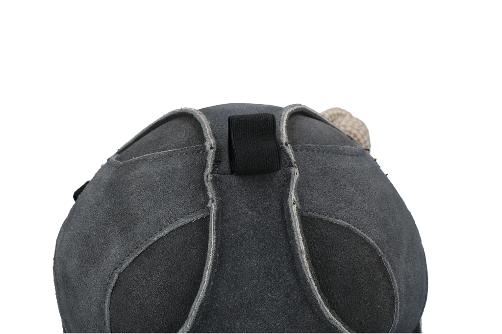 Minge de joacă pentru cai din piele întoarsă cu bucle elastice, gri – Excellent Horse Fun Play Ball - imagine 2