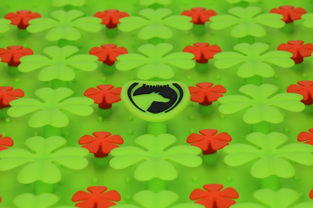 Covoraș din silicon pentru hrănirea cailor prin adulmecare, 50 x 50 cm – Excellent Horse Snuffle Mat - imagine 6