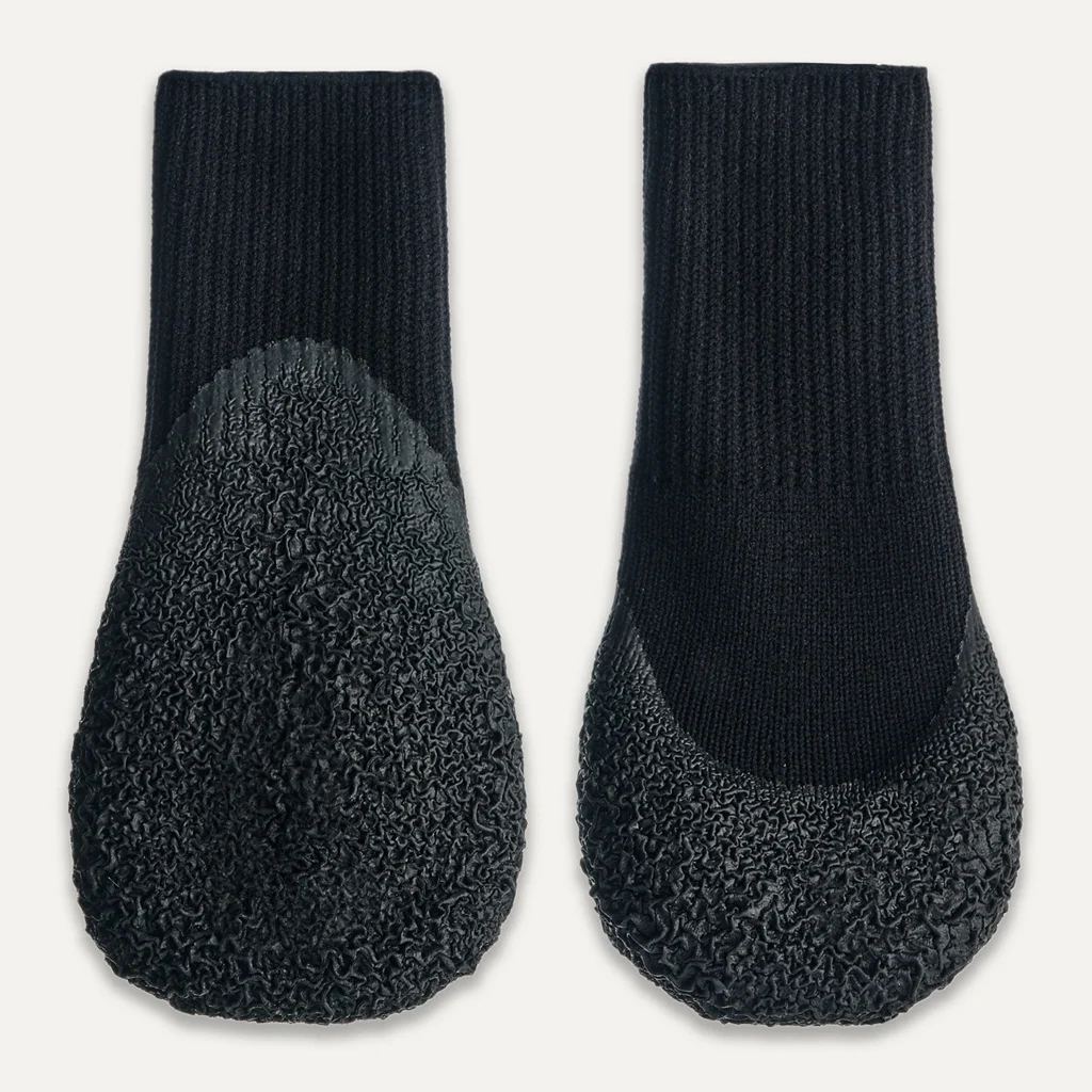 Încălțări pentru câini cu talpă din cauciuc, impermeabile, mărimea XXS, negre, 4 bucăți – Goo-eez Lites - imagine 1