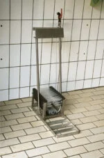 Curățător de cizme din oțel inoxidabil, cu 3 perii, model jos – Vink - imagine 2