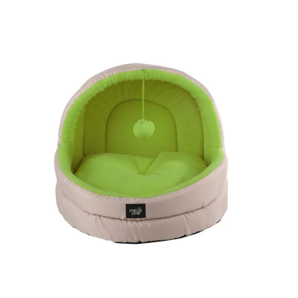 Căsuță pentru pisici cu culcuș din fleece și mingiuță de joacă – Minus One Hideaway Cat Cave Meadow