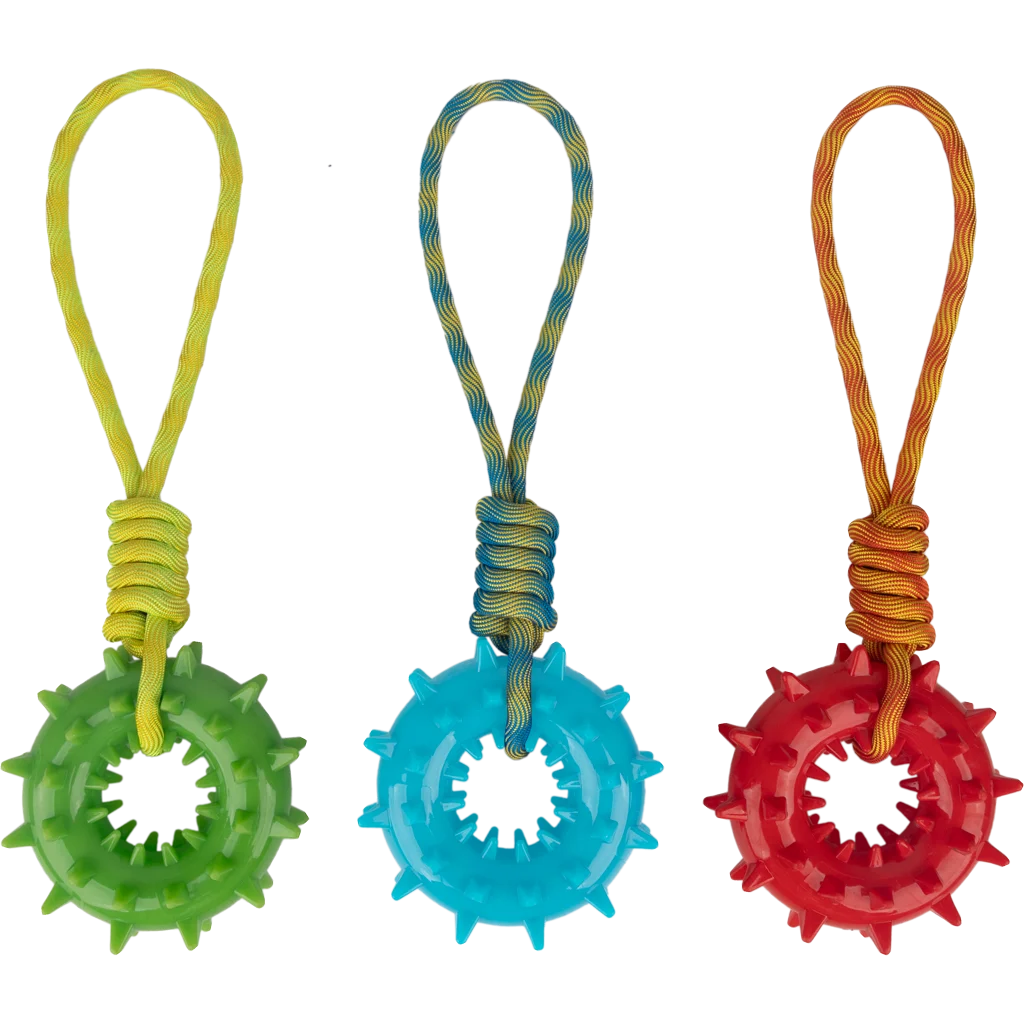 Inel de tras pentru câini cu țepi, frânghie și mâner, culori asortate – Pawise Play-N-Tug Ring With Handle - imagine 1