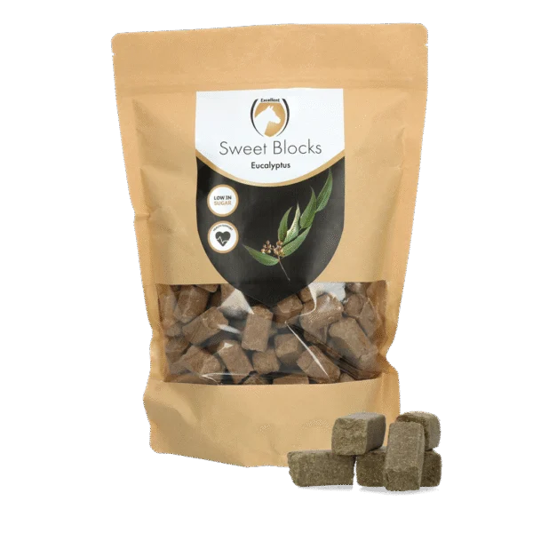 Recompense pentru cai cu eucalipt, conținut redus de zahăr, 1 kg – Excellent Horse Sweet Blocks