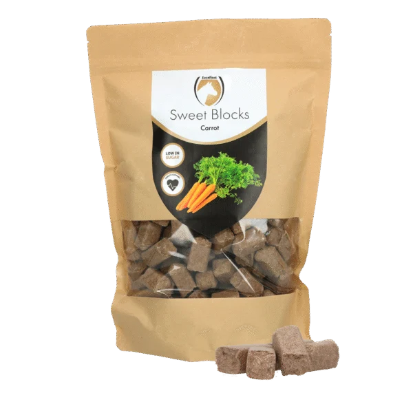 Recompense pentru cai cu morcov, conținut redus de zahăr, 1 kg – Excellent Horse Sweet Blocks