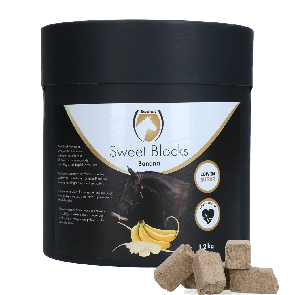 Recompense pentru cai cu banană, cu conținut redus de zahăr, 1,2 kg – Excellent Horse Sweet Blocks - imagine 1