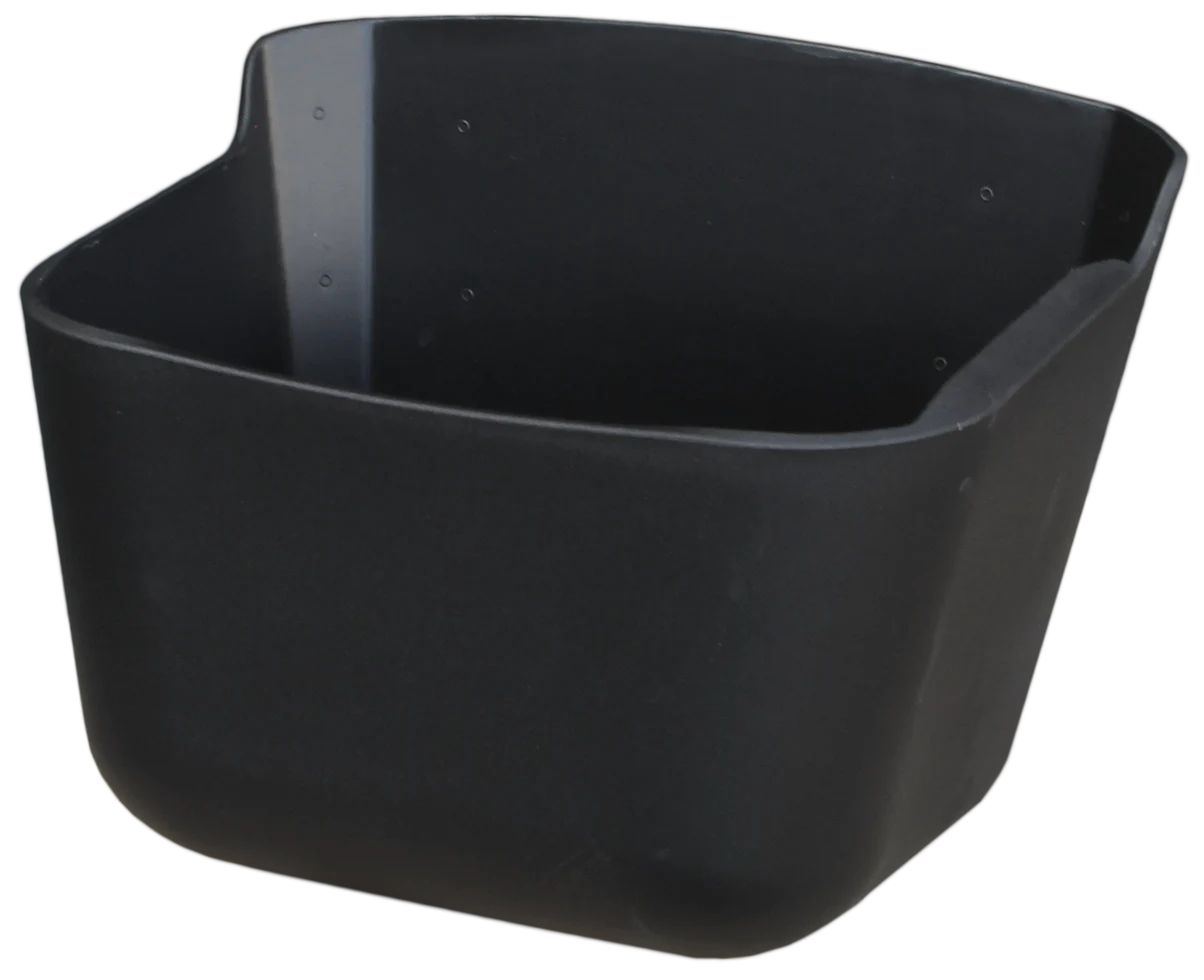 Vas de furajare și adăpătoare din plastic negru cu margine ridicată, 15 l – Vplast - imagine 1