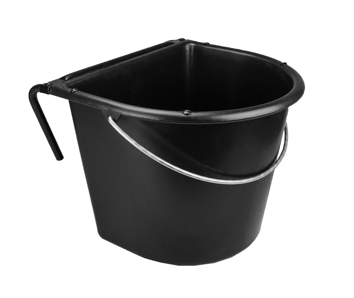 Recipient suspendabil pentru hrana cailor, cu mâner metalic, 15 l, Negru – Vplast - imagine 2