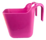 Recipient suspendabil pentru furaje, pentru cai, cu mâner, 14 l, roz – Ok-Plast - imagine 3